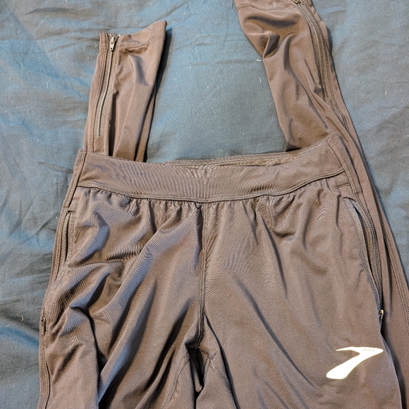 Brooks Elite Bundle - Picture 5 of 8